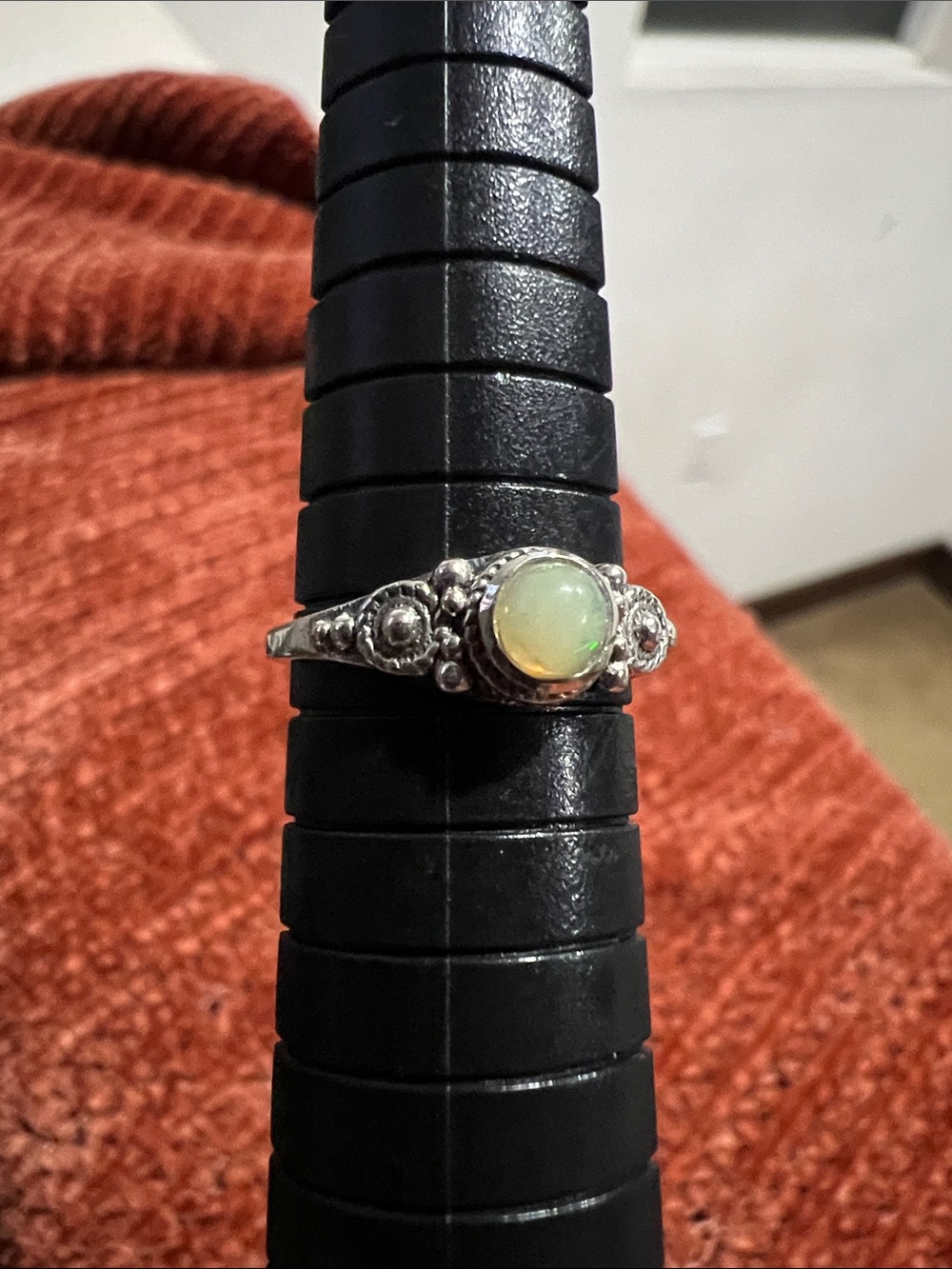 Delicate Opal Cabochon Sterling Silver Ring in Pale Green Size 6 - Picture 10 of 10